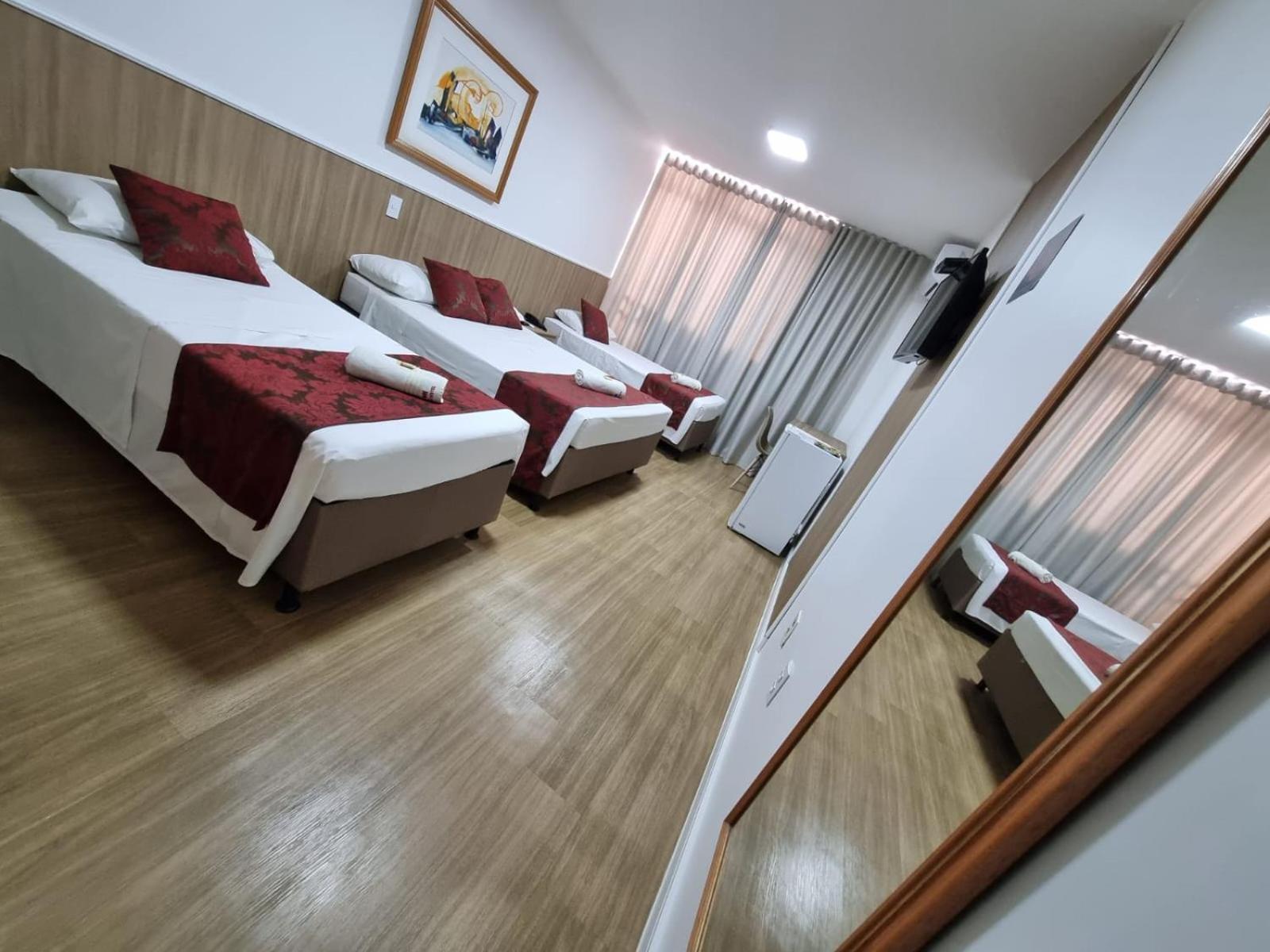 Max Hotel Núcleo Bandeirante Eksteriør billede